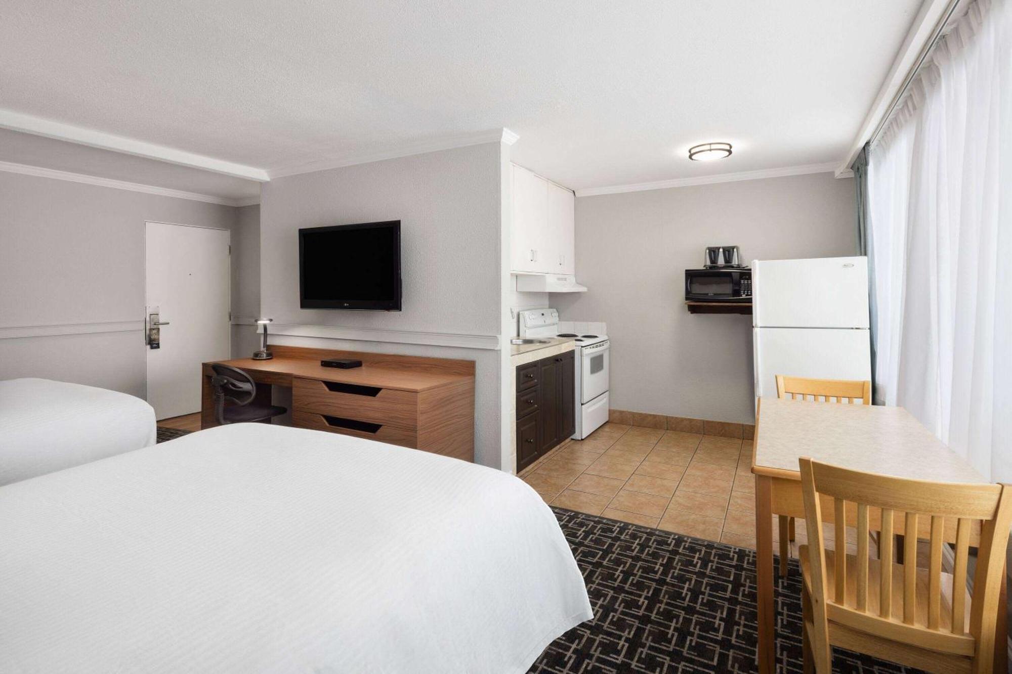 เบย์มอนต์ บาย วินด์แฮม เอ็ดสัน Hotel เอดสัน ภายนอก รูปภาพ